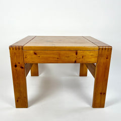 Eyeyspy - Vintage square coffee table in solid pine from the 70s-80s, sourced from France.