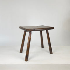 Antique 19th century stool / side table.

Made of solid English oak. Primitive vernacular rustic design.&nbsp;
