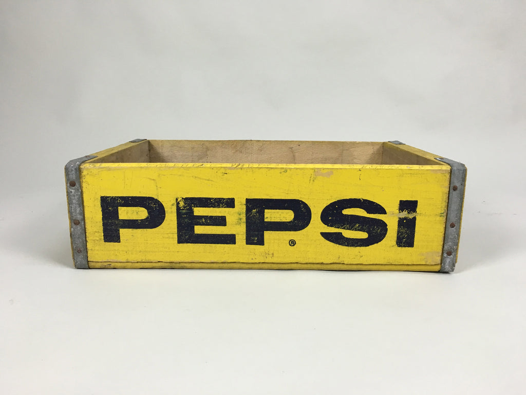 Vintage wooden Pepsi crate - Yellow - eyespy