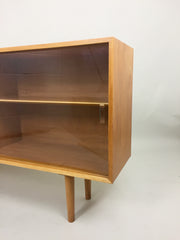 Hilleplan Unit B bookcase by Robin Day for Hille, 1950s - eyespy