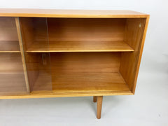 Hilleplan Unit B bookcase by Robin Day for Hille, 1950s - eyespy