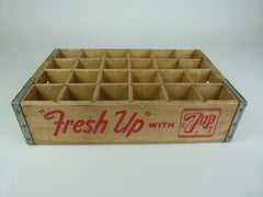 Vintage 'Fresh Up' 7up crate - 24 section - eyespy