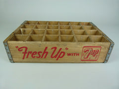 Vintage 'Fresh Up' 7up crate - 24 section - eyespy