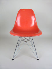 Original vintage Eames Herman Miller Eiffel base fibreglass side chairs - eyespy
