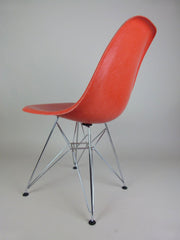 Original vintage Eames Herman Miller Eiffel base fibreglass side chairs - eyespy