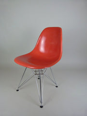 Original vintage Eames Herman Miller Eiffel base fibreglass side chairs - eyespy