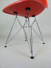 Original vintage Eames Herman Miller Eiffel base fibreglass side chairs - eyespy