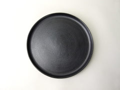 French stoneware Grès de Puisaye plate by Les Guimards. Anthracite - Large - eyespy