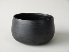 French stoneware Grès de Puisaye bowl by Les Guimards. Anthracite - eyespy