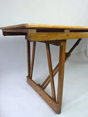 Vintage folding table - eyespy