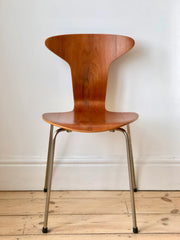 Danish Mosquito chair by Arne Jacobsen for Fritz Hansen - eyespy