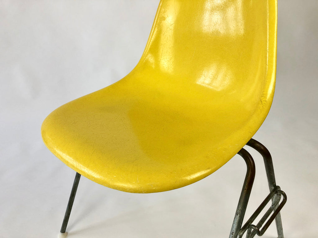 Vintage herman miller shell chair deals